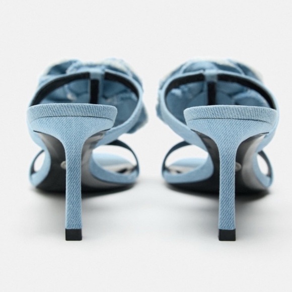 Zara Women's Blue Denim Sandals with Flower - Picture 4 of 10